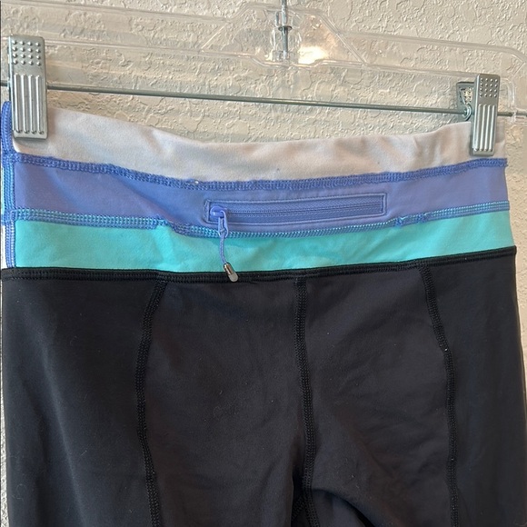 Lululemon Athletica Black and Blue Leggings with Striped Waistband - Picture 5 of 10